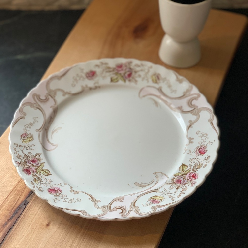W. H. GRINDLEY & CO | Pink Flower Dinner Plate